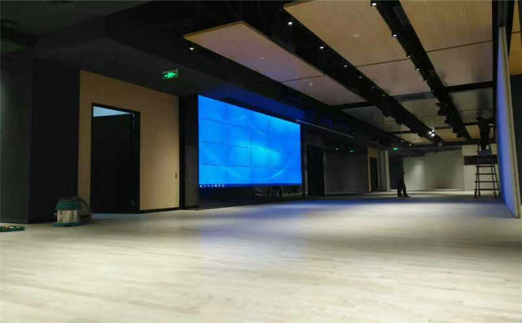 楓木體育館實(shí)木地板安裝工藝