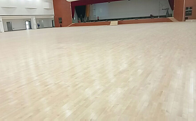 橡膠木舞臺運動木地板批發**