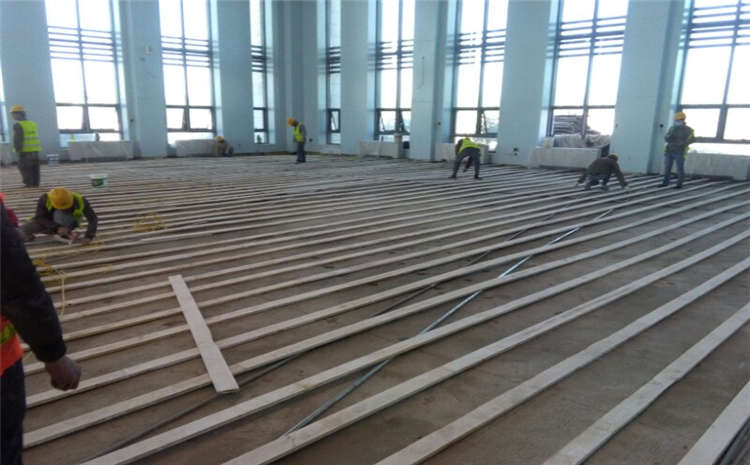 楓樺木體育運動地板哪個牌子好?