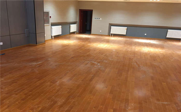 指接板木地板籃球場(chǎng)結(jié)構(gòu)