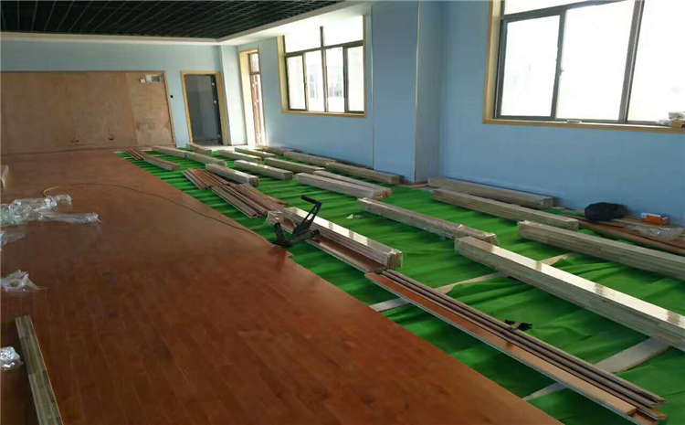 20厚排球館木地板哪個品牌好？