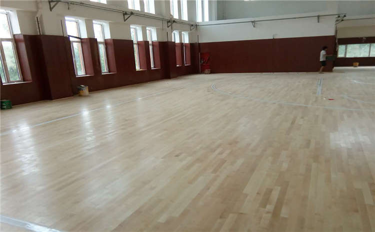柞木舞臺運動木地板廠家去哪找？