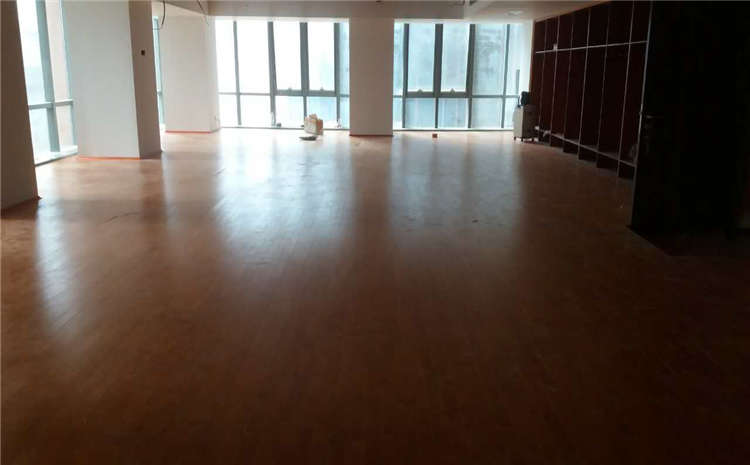 專業(yè)的體育運動地板一般多少錢？