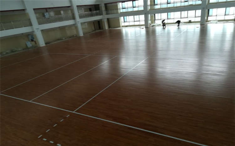 松木籃球場實木地板圖片及價格