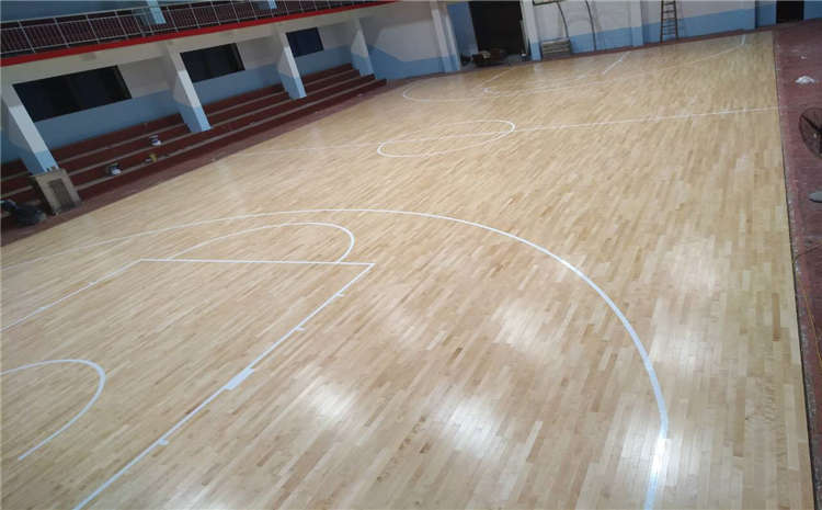 柞木木地板籃球場多少錢一平米？