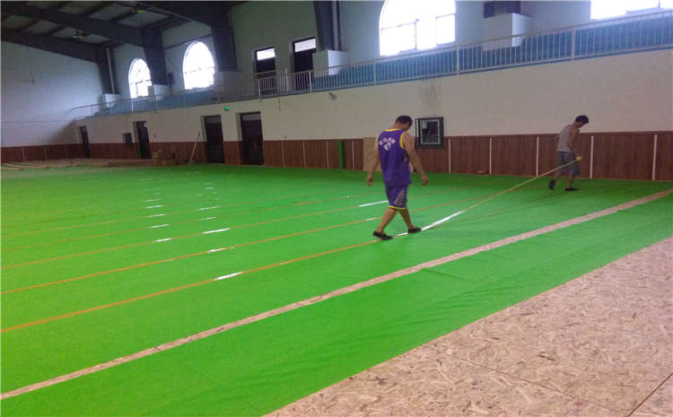 俄勒岡松籃球場木地板安裝工藝
