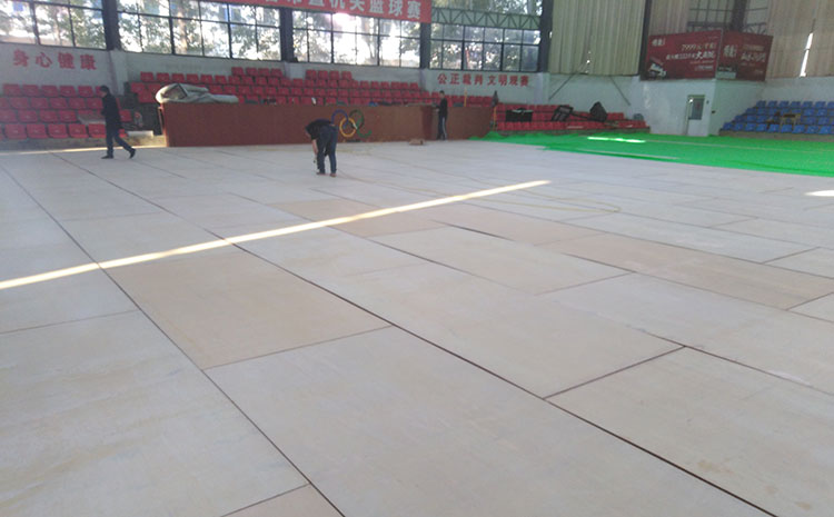 專業的體育館實木地板怎么翻新