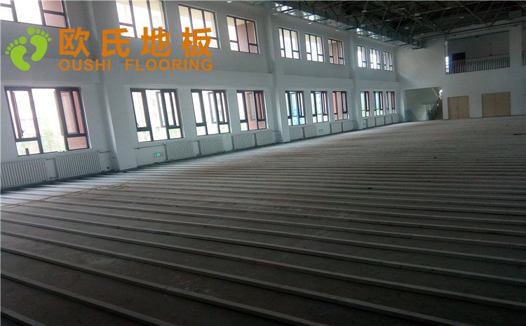 北京順義區趙全營鎮天順小學籃球館木地板圖片