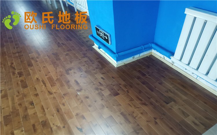 烏魯木齊北京北路東風花苑小區(qū)個人羽毛球館木地板項目—歐氏實木運動地板